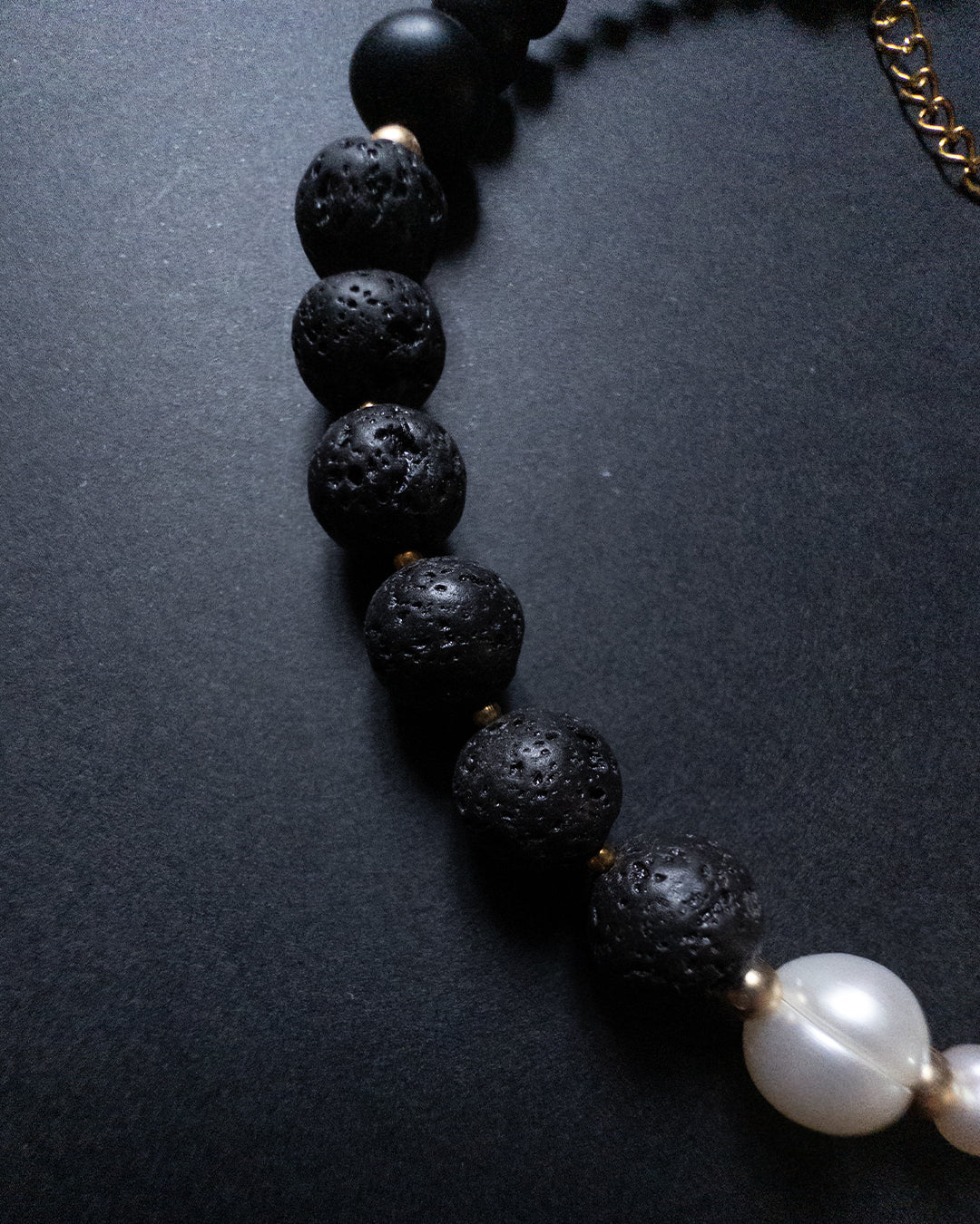 Urania necklace