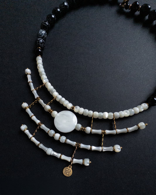 Estia necklace